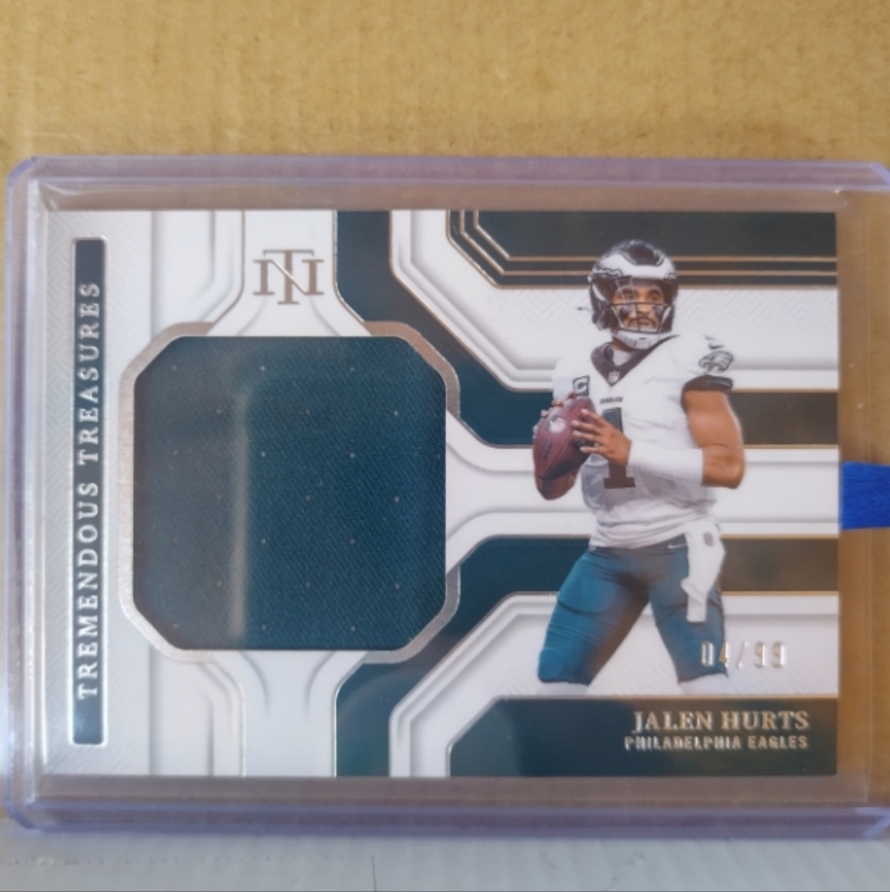 🏈🏆Jalen Hurts "Tremendous Treasures Green Patch - 04/99 Insert" Card🏆🏈
